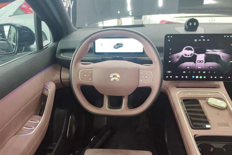 Used Nio EC6 2025 75 kWh Steering Wheel