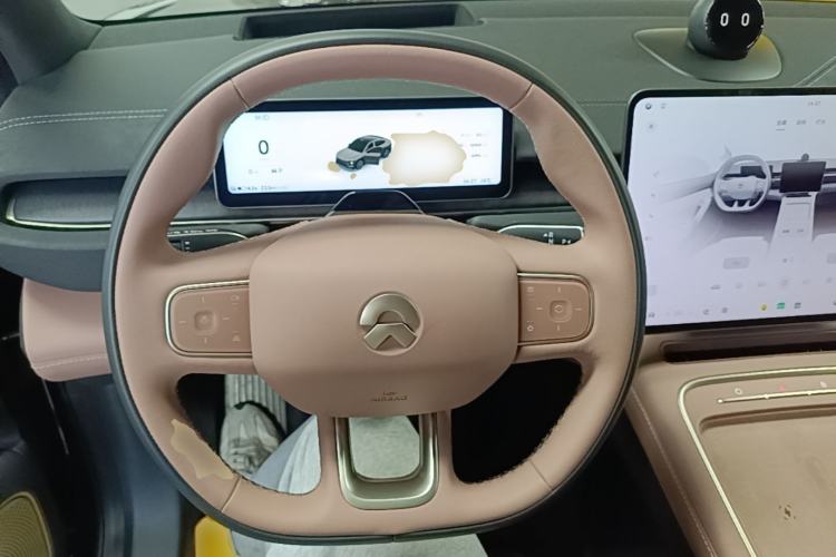 Used Nio EC6 2025 75 kWh Steering Wheel