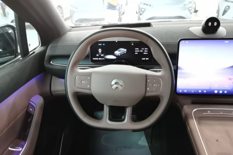 Used Nio EC6 2025 75 kWh Steering Wheel