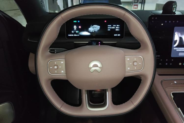 Used Nio EC6 2025 75 kWh Steering Wheel