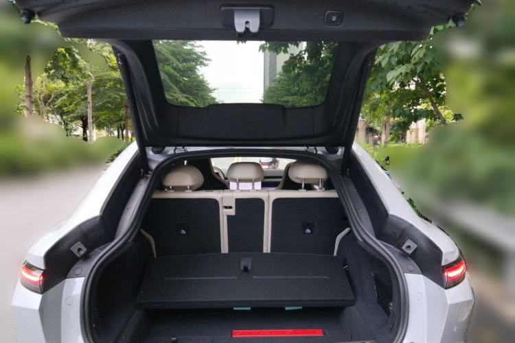 Used Nio EC6 2025 75 kWh Trunk
