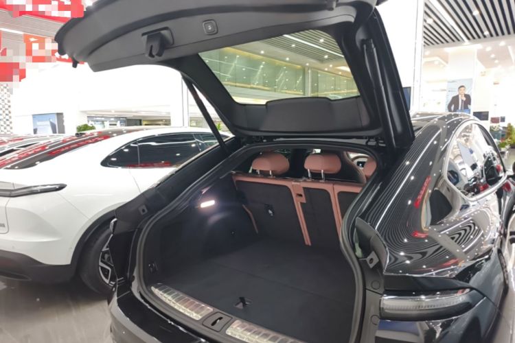 Used Nio EC6 2025 75 kWh Trunk