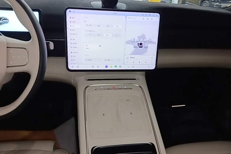 Used Nio EC6 2025 75 kWh Audio And AC Panel