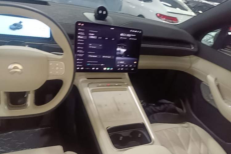 Used Nio EC6 2025 75 kWh Audio And AC Panel