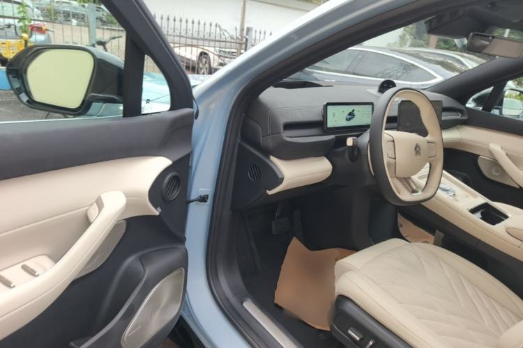 Used Nio EC6 2025 75 kWh Driver Seat