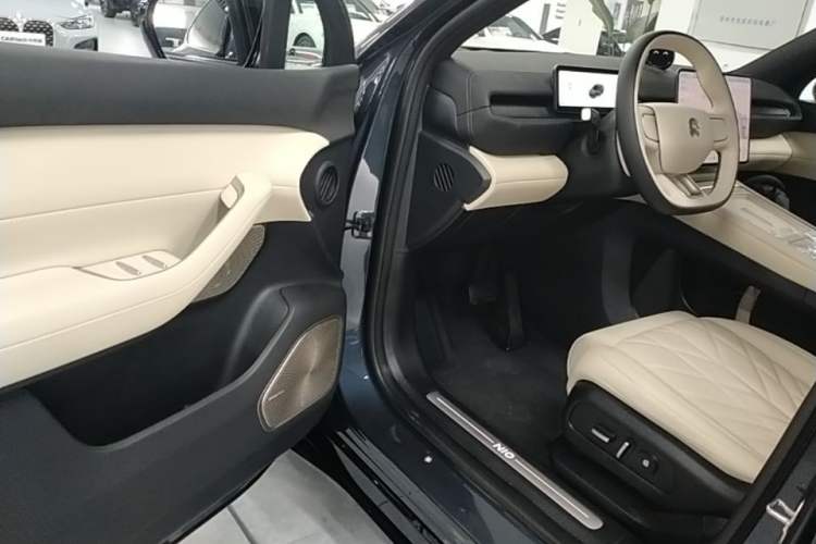 Used Nio EC6 2025 75 kWh Driver Seat
