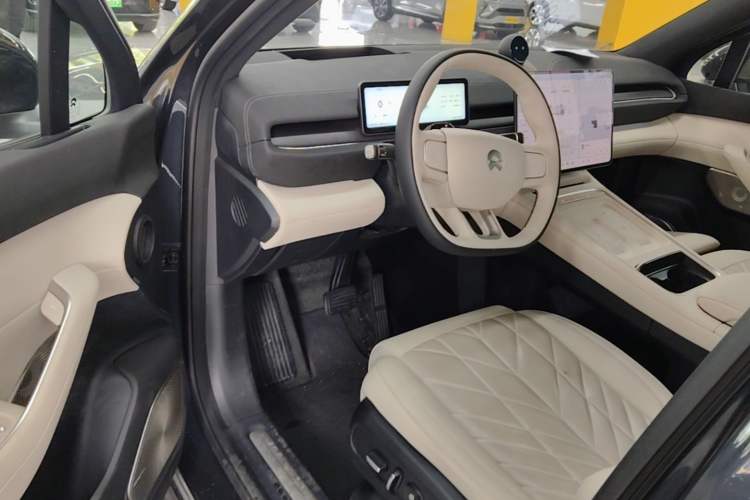 Used Nio EC6 2025 75 kWh Driver Seat