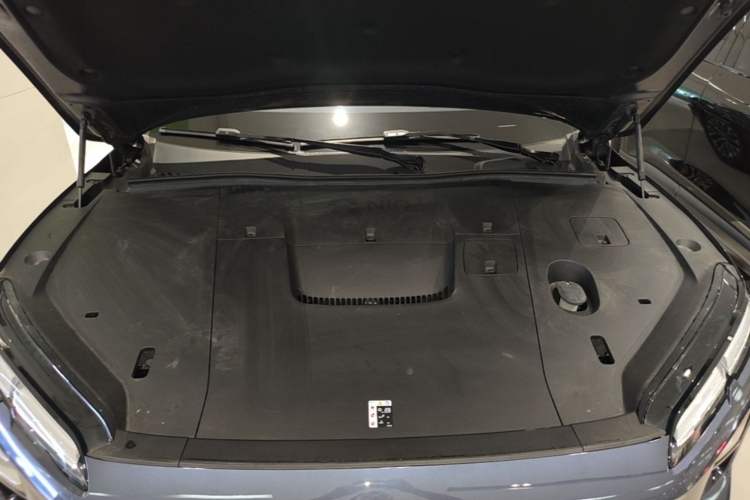 Used Nio EC6 2025 75 kWh Engine Bay