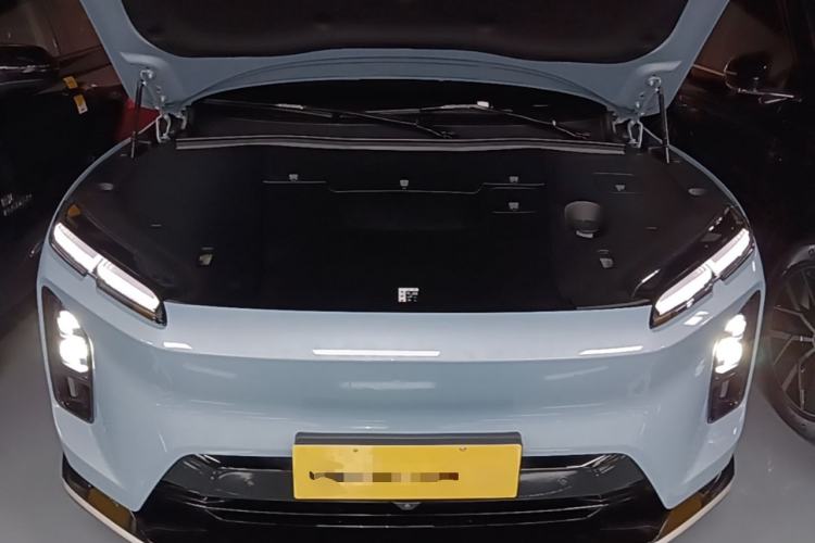 Used Nio EC6 2025 75 kWh Engine Bay