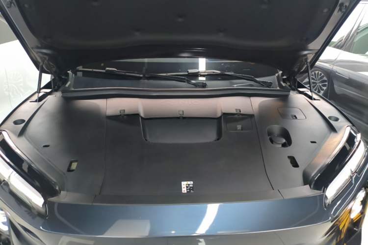 Used Nio EC6 2025 75 kWh Engine Bay