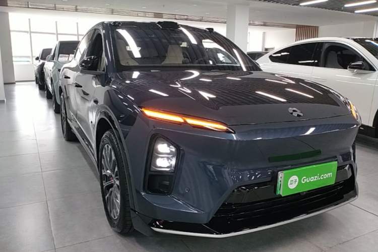 Used Nio EC6 2025 75 kWh Exterior 1