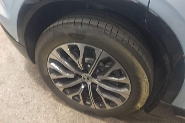 Used Nio EC6 2025 75 kWh Exterior 5