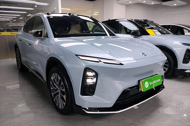 Used Nio EC6 2025 75 kWh Front Right 45 Deg