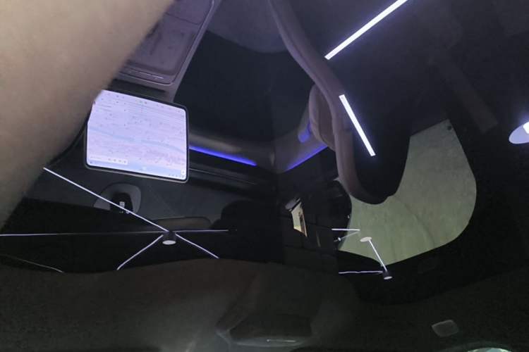 Used Nio EC6 2025 75 kWh Headliner