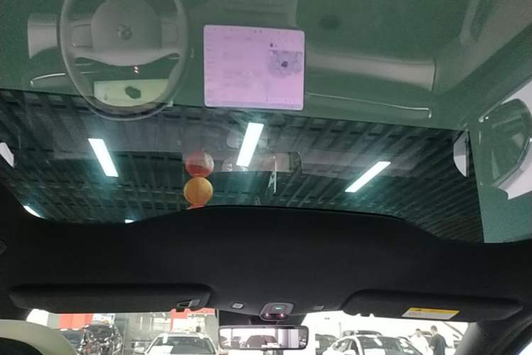 Used Nio EC6 2025 75 kWh Headliner