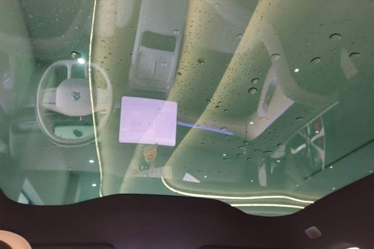 Used Nio EC6 2025 75 kWh Headliner