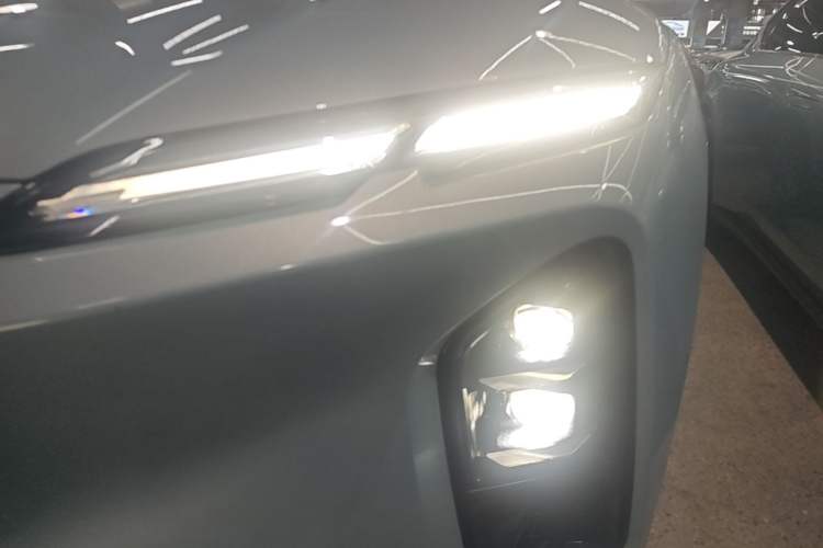Used Nio EC6 2025 75 kWh Left Front Headlight