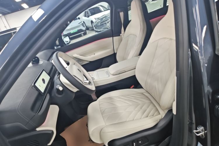 Used Nio EC6 2025 75 kWh Left Front Seat