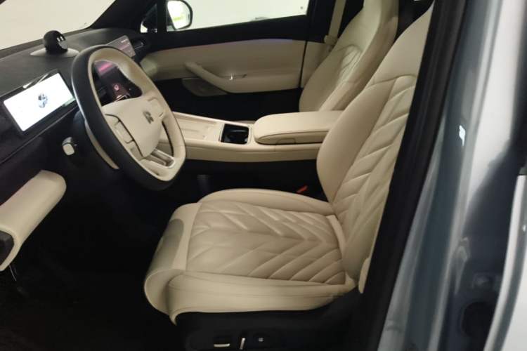 Used Nio EC6 2025 75 kWh Left Front Seat