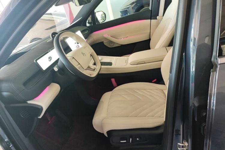 Used Nio EC6 2025 75 kWh Left Front Seat