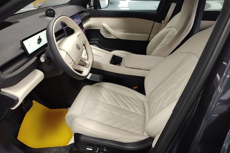 Used Nio EC6 2025 75 kWh Left Front Seat