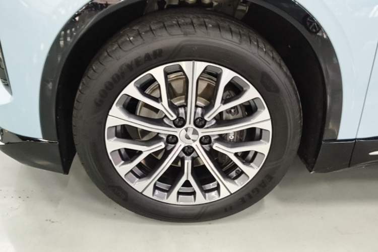 Used Nio EC6 2025 75 kWh Left Front Wheel Hub