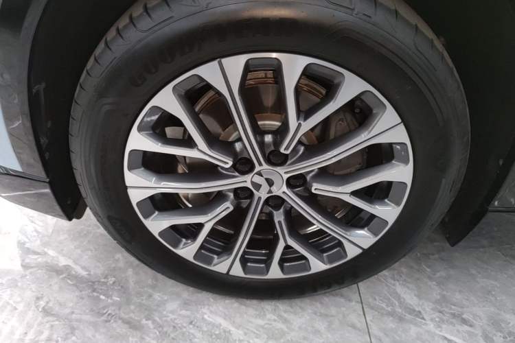 Used Nio EC6 2025 75 kWh Left Front Wheel Hub