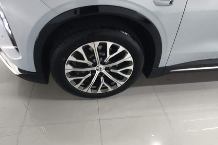 Used Nio EC6 2025 75 kWh Left Front Wheel Hub