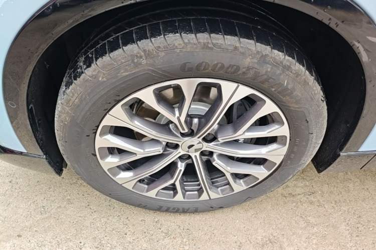 Used Nio EC6 2025 75 kWh Left Front Wheel Hub