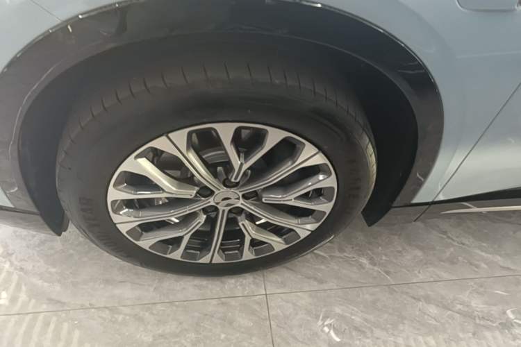 Used Nio EC6 2025 75 kWh Left Front Wheel Hub