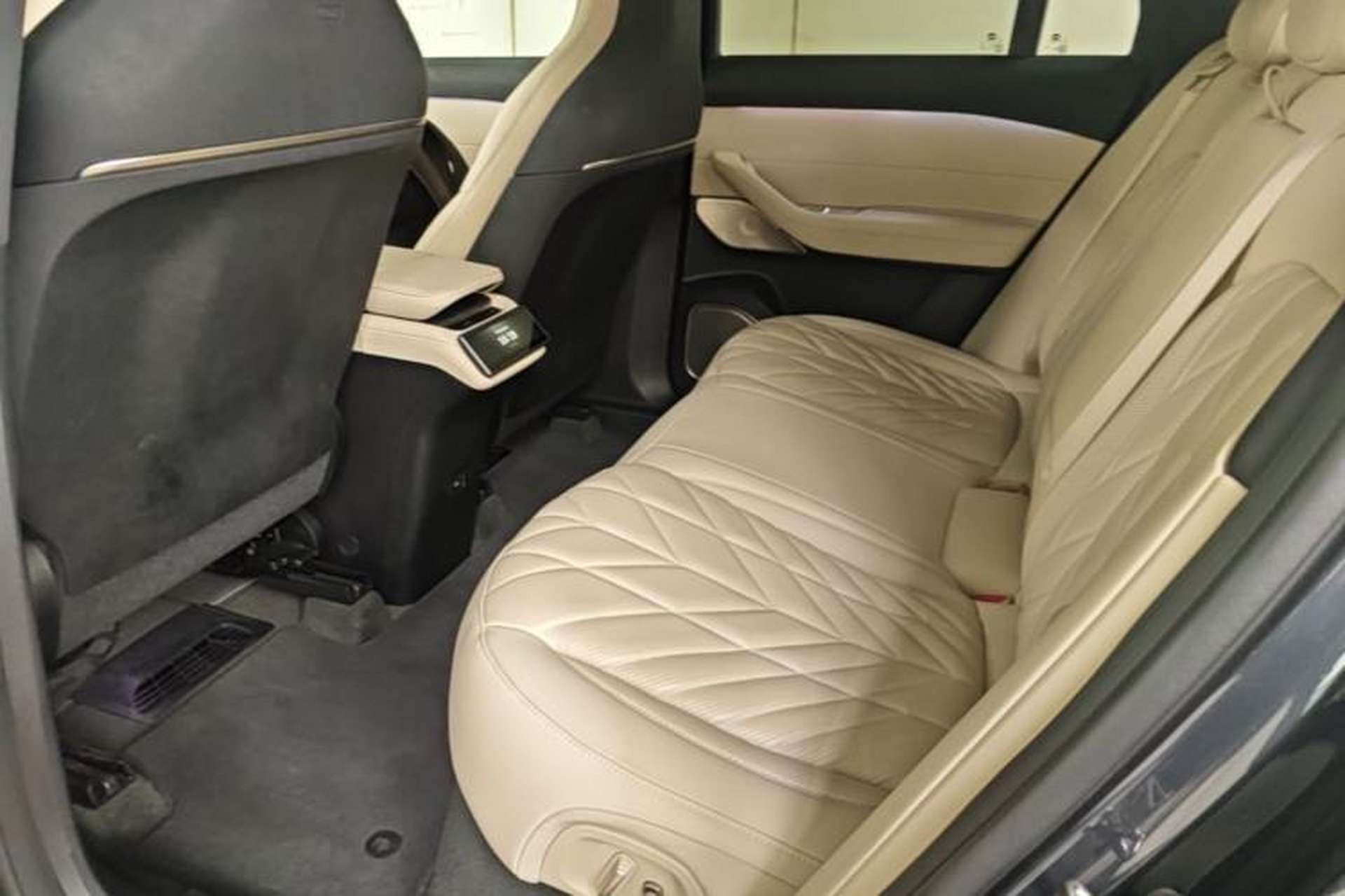 Used Nio EC6 2025 75 kWh Left Rear Seat