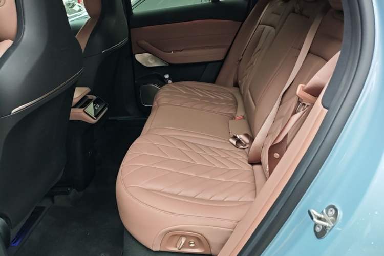 Used Nio EC6 2025 75 kWh Left Rear Seat