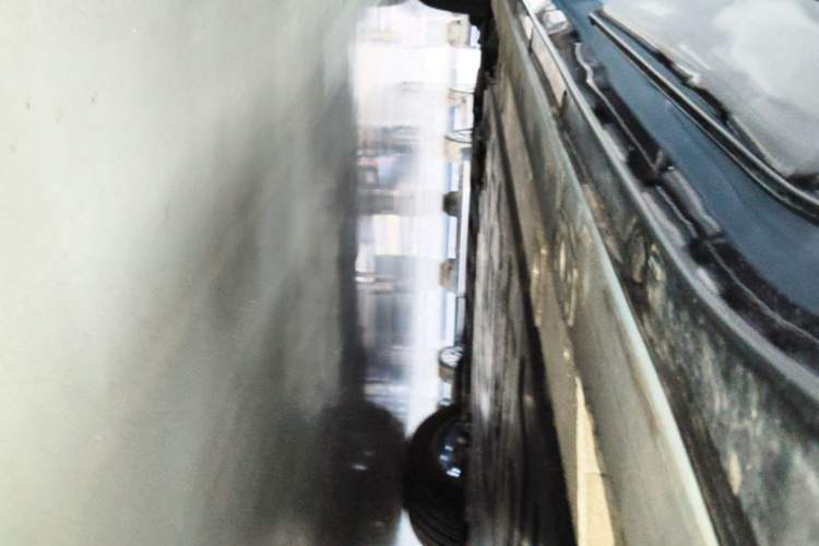 Used Nio EC6 2025 75 kWh Left Side Sill