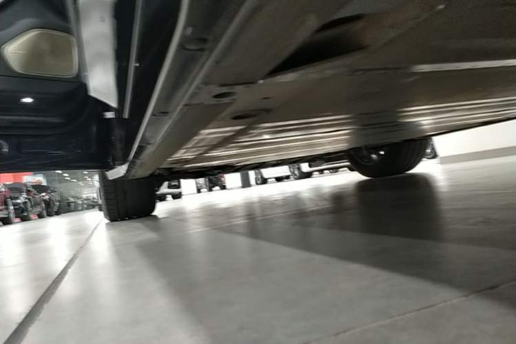 Used Nio EC6 2025 75 kWh Left Side Sill