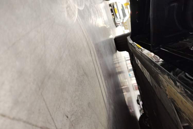 Used Nio EC6 2025 75 kWh Left Side Sill