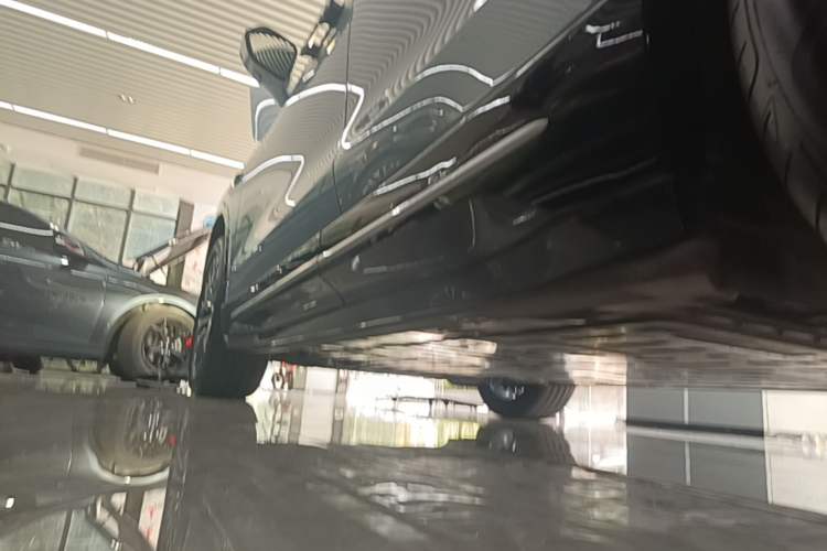 Used Nio EC6 2025 75 kWh Left Side Sill