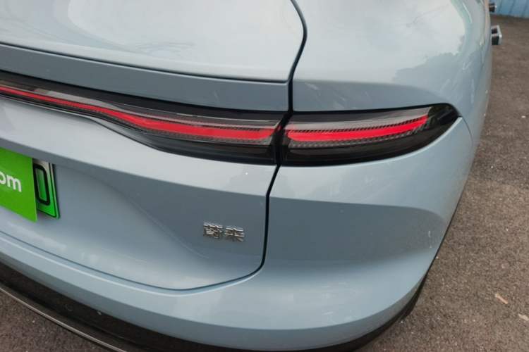 Used Nio EC6 2025 75 kWh Right Rear Taillight