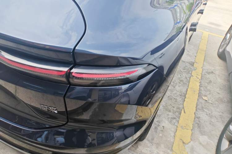 Used Nio EC6 2025 75 kWh Right Rear Taillight