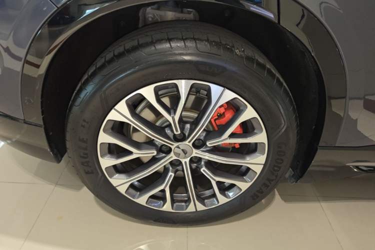 Used Nio EC6 2025 75 kWh Right Rear Wheel Hub