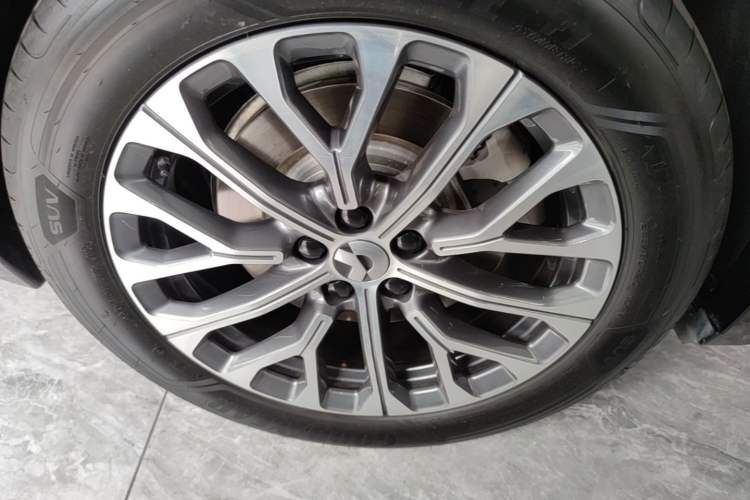 Used Nio EC6 2025 75 kWh Right Rear Wheel Hub