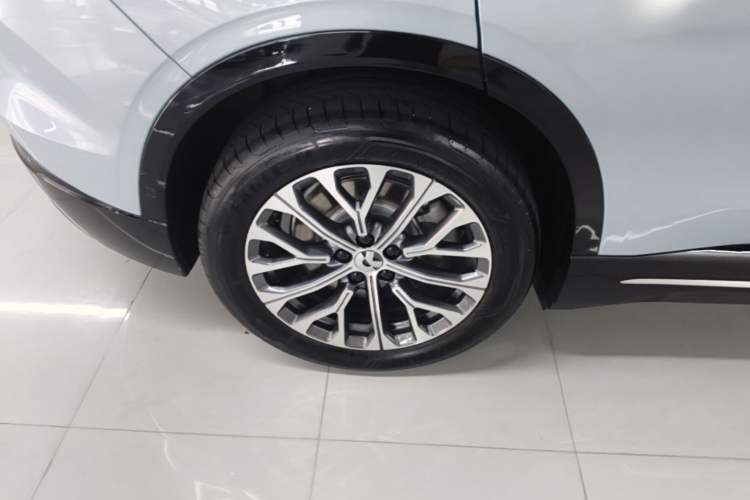 Used Nio EC6 2025 75 kWh Right Rear Wheel Hub