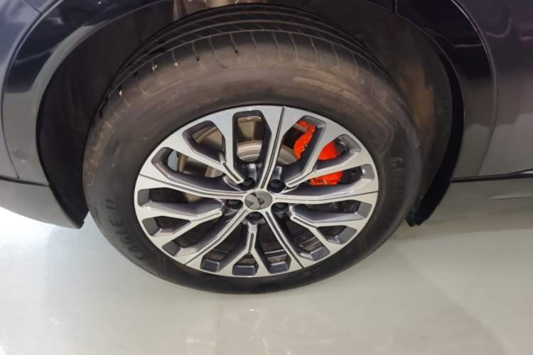 Used Nio EC6 2025 75 kWh Right Rear Wheel Hub