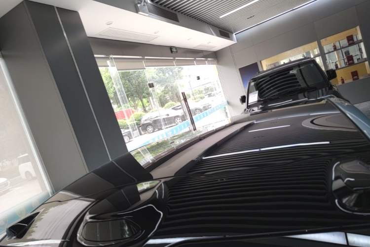 Used Nio EC6 2025 75 kWh Roof