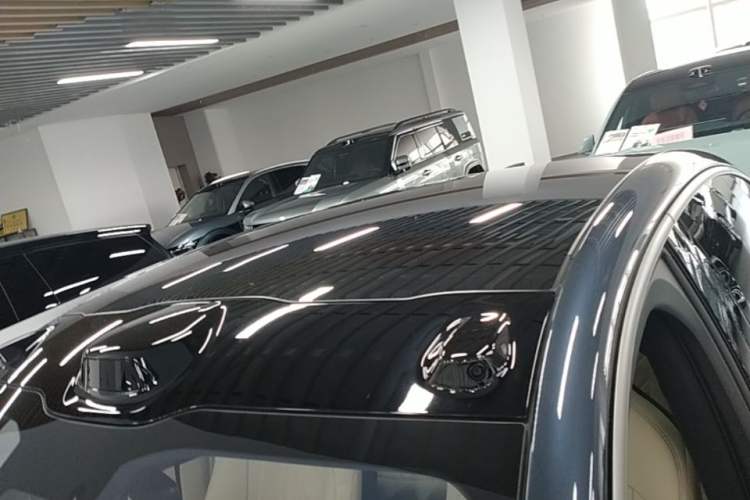 Used Nio EC6 2025 75 kWh Roof