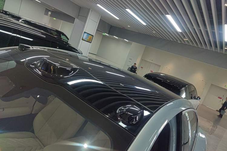 Used Nio EC6 2025 75 kWh Roof