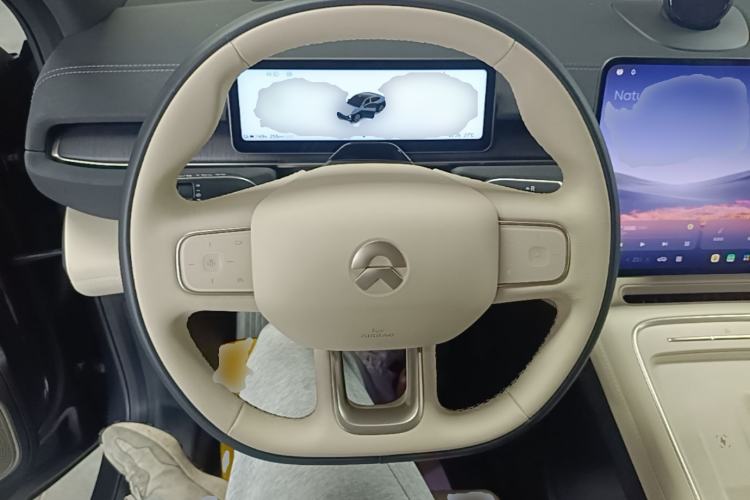 Used Nio EC6 2025 75 kWh Steering Wheel