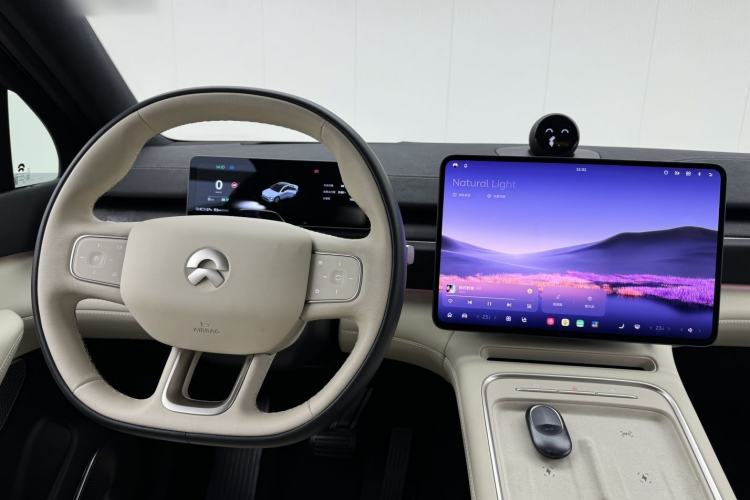 Used Nio EC6 2025 75 kWh Steering Wheel