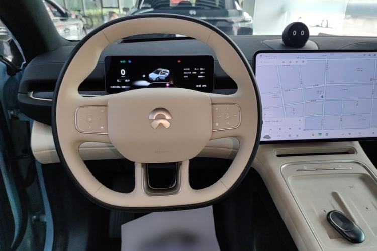 Used Nio EC6 2025 75 kWh Steering Wheel