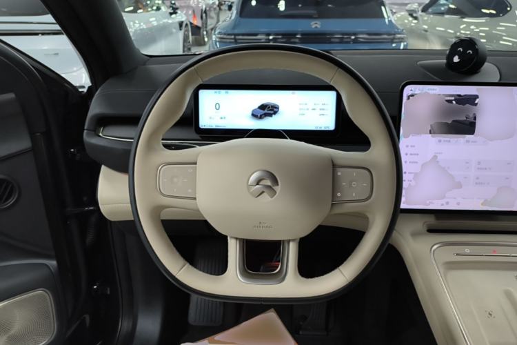 Used Nio EC6 2025 75 kWh Steering Wheel