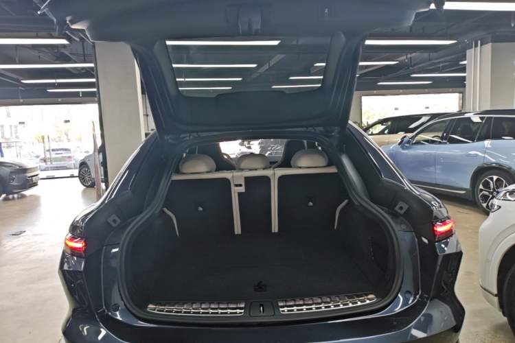 Used Nio EC6 2025 75 kWh Trunk